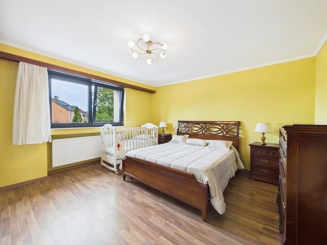 House for rent in Leudelange image 9